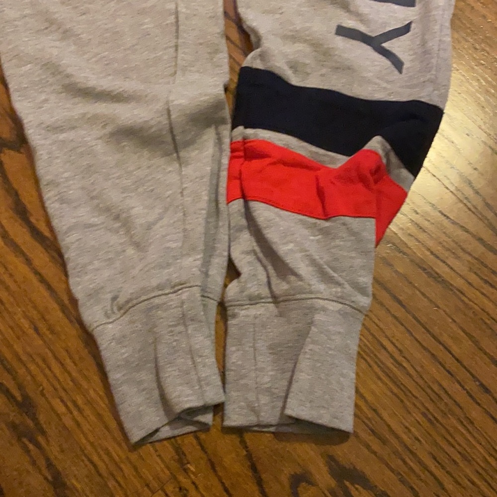 tommy hilfiger sweatpants - Picture 3 of 4